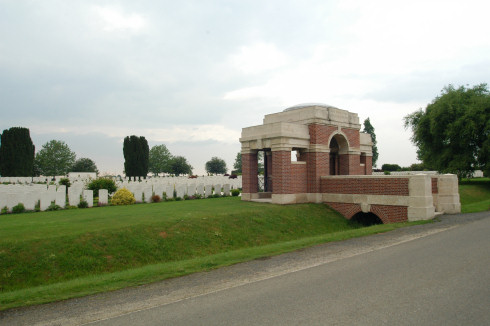 New Irish Farm Cemetery in Sint-Jan