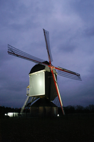 Buulmolen in Olen by night